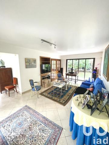 Maison 9 pièces de 340 m² à Enghien-les-Bains (95880)