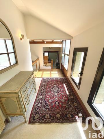 Maison 9 pièces de 340 m² à Enghien-les-Bains (95880)