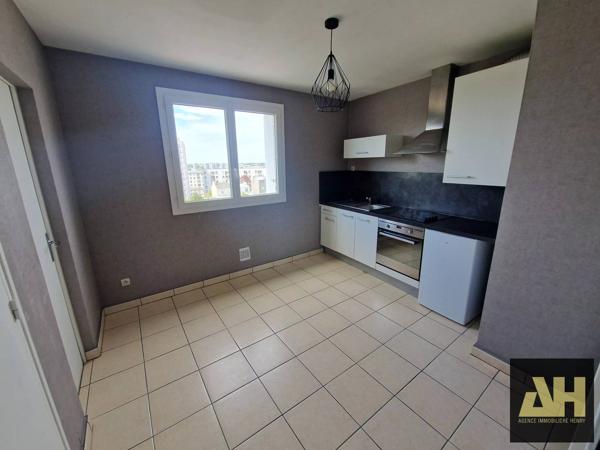 EXCLUSIVITÉ - BREST ST MARTIN - T1 DE 39 M2 EN PARFAIT ÉTAT - DALLE BÉTON - BALCON - PARKING COMMUN - RARE