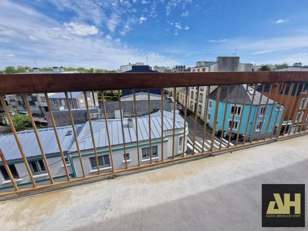 EXCLUSIVITÉ - BREST ST MARTIN - T1 DE 39 M2 EN PARFAIT ÉTAT - DALLE BÉTON - BALCON - PARKING COMMUN - RARE