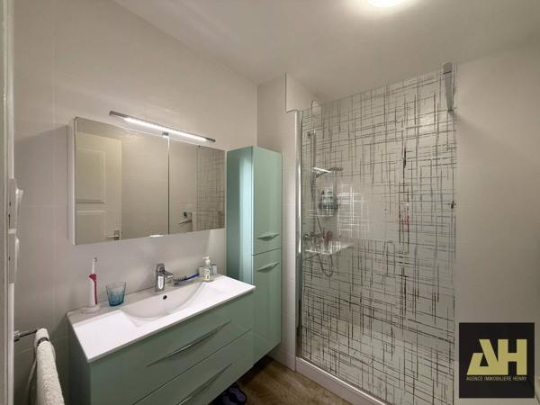 APPARTEMENT VUE MER - 75 m2