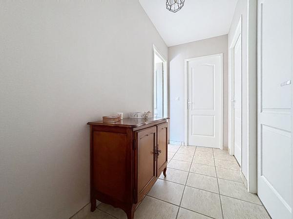 Paraza Maison 5 pièce(s) 149.41 m2 de plain-pied 4 faces sur 1292 m²