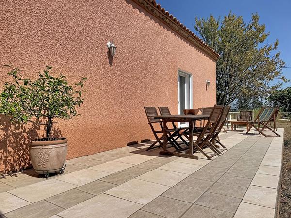 Paraza Maison 5 pièce(s) 149.41 m2 de plain-pied 4 faces sur 1292 m²