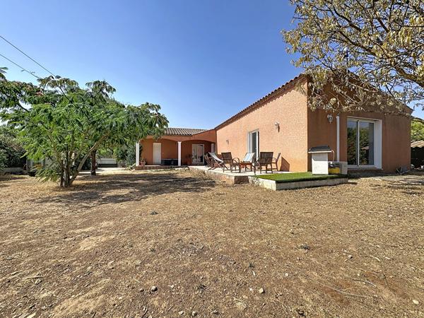 Paraza Maison 5 pièce(s) 149.41 m2 de plain-pied 4 faces sur 1292 m²