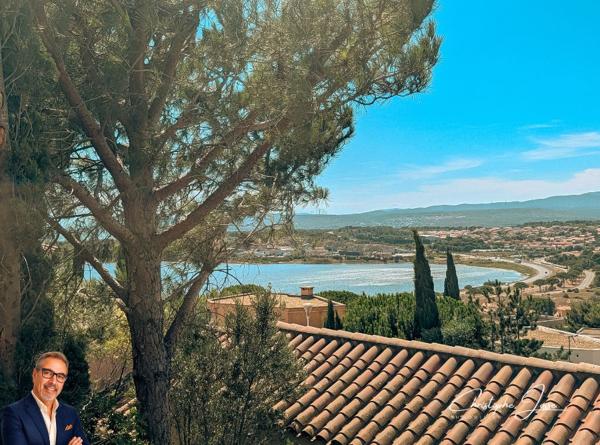 Maison avec vue exceptionnelle sur l'étang de Leucate, le Canigou