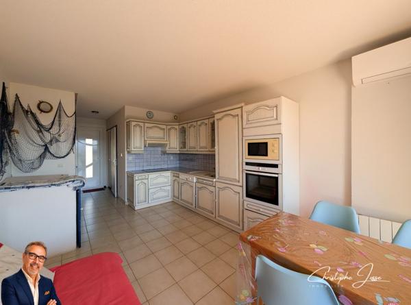 Maison avec vue exceptionnelle sur l'étang de Leucate, le Canigou