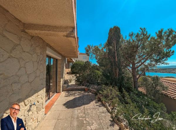 Maison avec vue exceptionnelle sur l'étang de Leucate, le Canigou