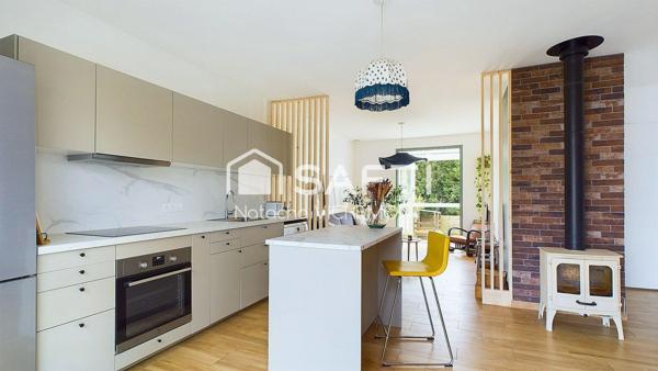 Maison familiale 4 chambres et un bureau entièrement rénovée au calme!