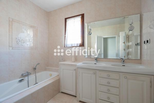 Maison 10 pièces - 206 m² Bien prestige