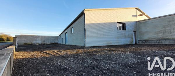 Parking à vendre 250 m² Saint-Jean-d'Angély