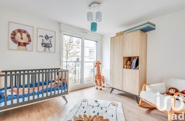 Appartement 4 pièces de 83 m² à Pantin (93500)