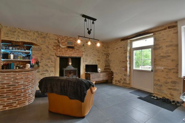 Ferme idéale pour petit élevage équin - 2,8ha en Nord Haute Vienne