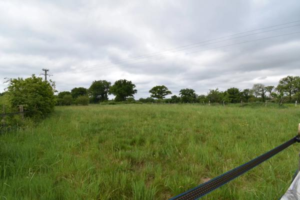 Ferme idéale pour petit élevage équin - 2,8ha en Nord Haute Vienne