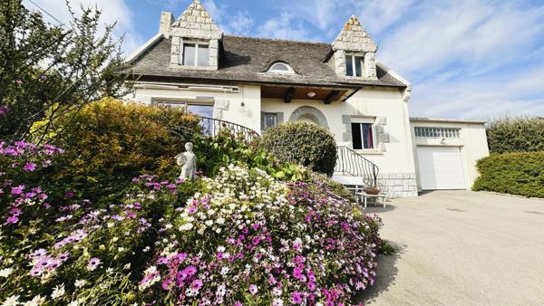 Maison avec vue mer exceptionnelle à Crozon