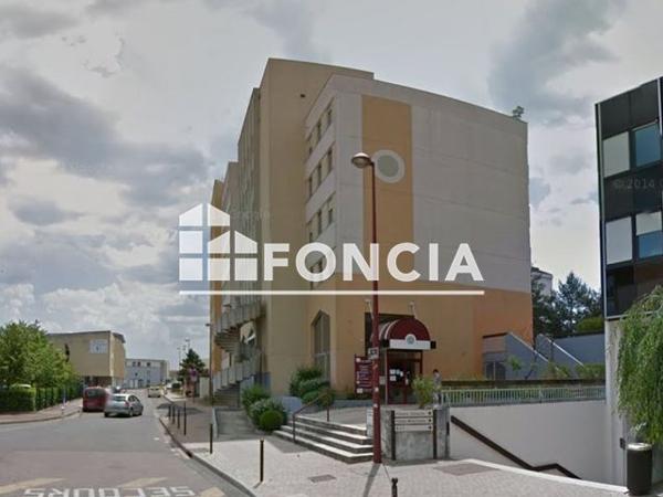 Local commercial 15 pièces à louer