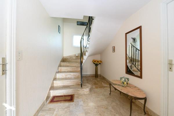 Maison à vendre 262 400 € Lanester 7 p 150 m² DPE D