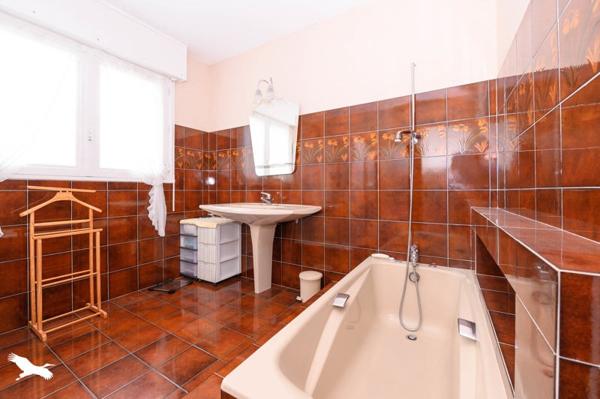 Maison à vendre 262 400 € Lanester 7 p 150 m² DPE D