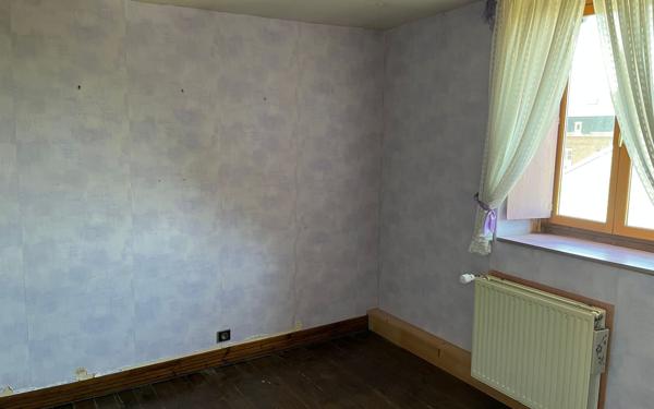 Maison à vendre    5 pièces •  Eu