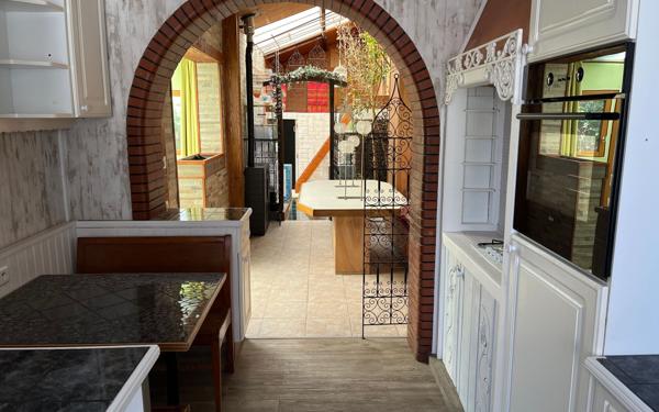 Maison à vendre    5 pièces •  Eu