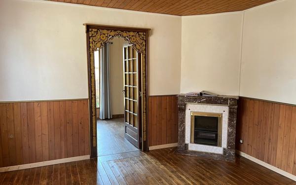 Maison à vendre    5 pièces •  Eu