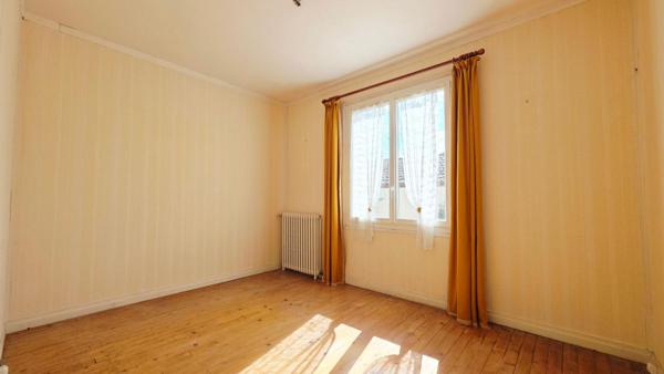 BOURGES MAISON 5 PIECES 135M² GARAGE JARDIN