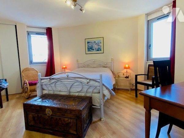 A Vendre à Perros-Guirec (22700) en Côtes-d'Armor (22), Vue sur mer, un appartement de 74 m² de...