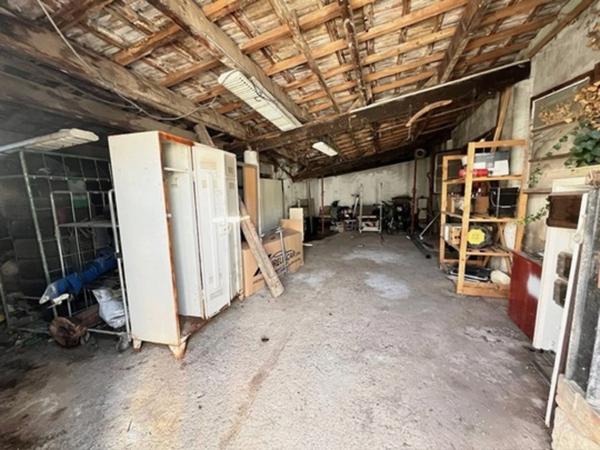 Propriete à vendre 3 pièces CARROS (06)