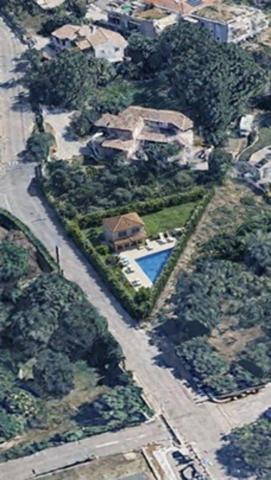 Propriete à vendre 3 pièces CARROS (06)