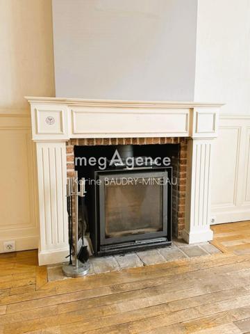 Maison à POITIERS, 86000 - 9 pièces 167m²