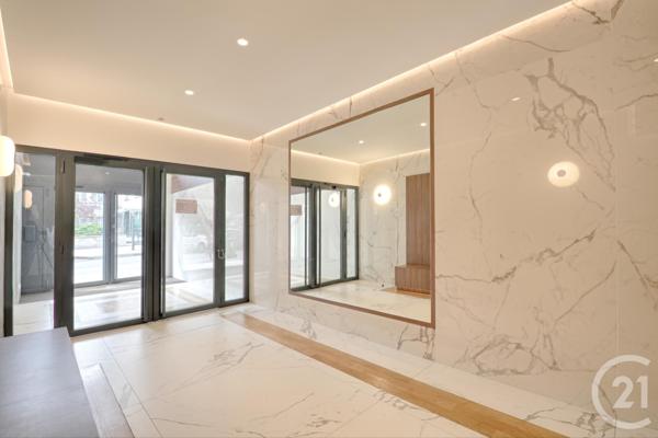 Appartement F3 à vendre  3 pièces - 71 m2 PARIS - 75007