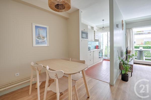 Appartement F3 à vendre  3 pièces - 71 m2 PARIS - 75007