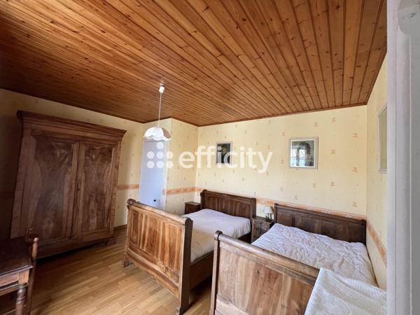 Maison 10 pièces - 235 m²