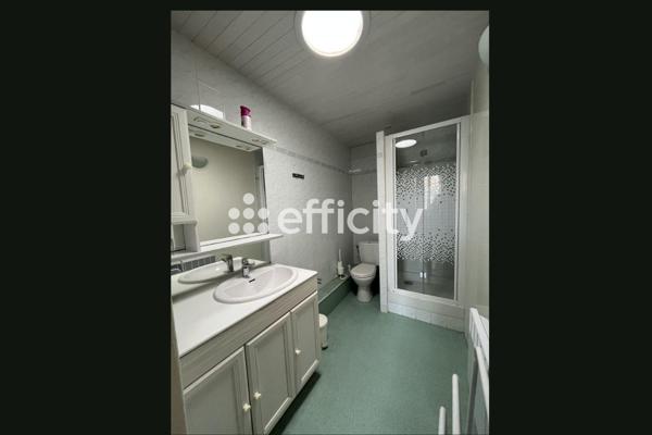 Maison 10 pièces - 235 m²