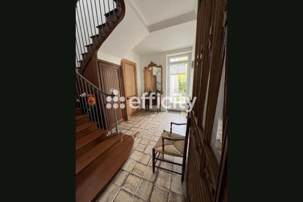 Maison 10 pièces - 235 m²