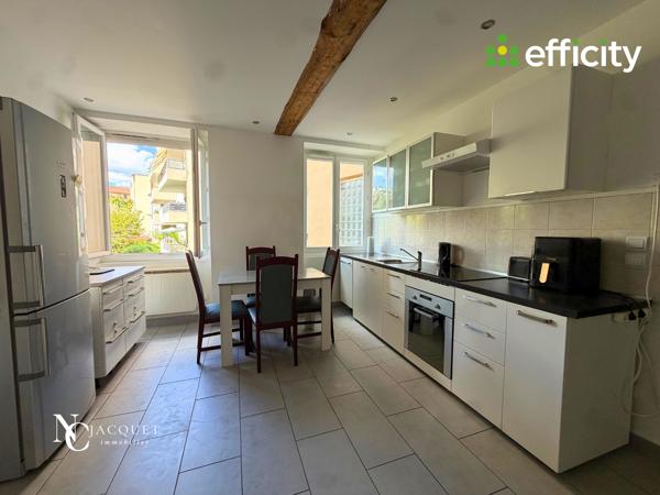 Appartement
         3 pièces
        - 48 m² Exclusivité 239 000 € *
