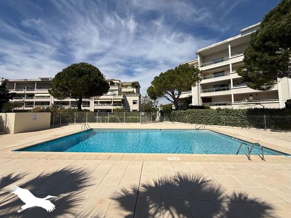 Appartement à louer 795 € CC Marseille 1 pièce 30 m² DPE D