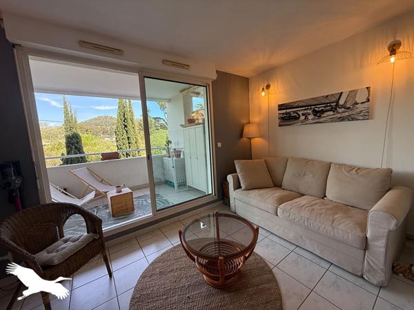 Appartement à louer 795 € CC Marseille 1 pièce 30 m² DPE D