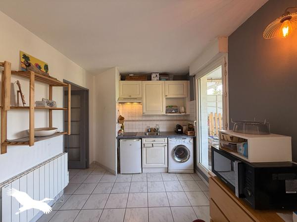 Appartement à louer 795 € CC Marseille 1 pièce 30 m² DPE D