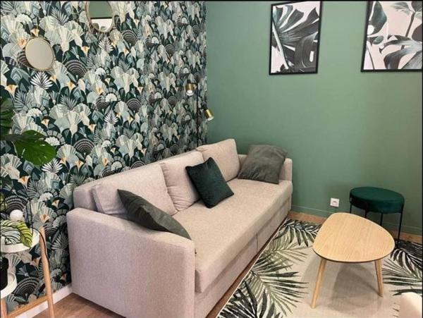 T2 de haut standing meublé à La Joliette, refait à neuf par décorateur, à deux pas de la Major et du front de mer.