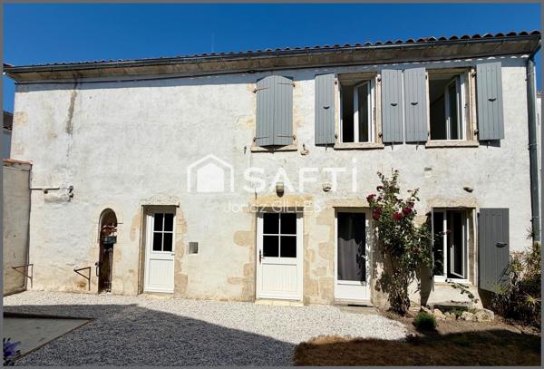 Maison de ville en centre de St Pierre d'Oléron