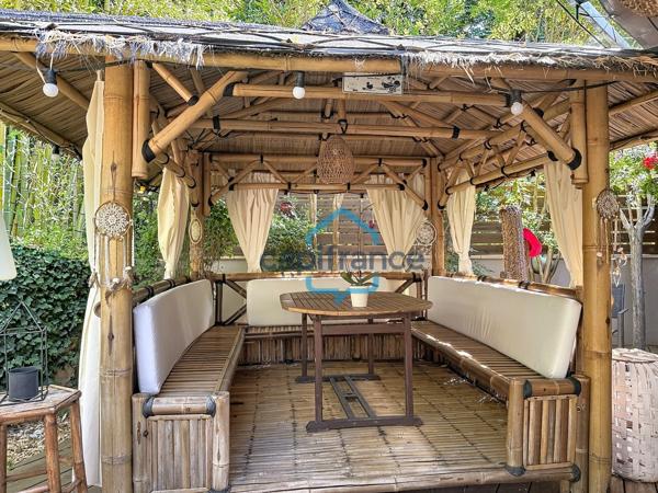 Mas en pierre à vendre 10 pièces 434 m2 dont 1 appart.132m2 + Piscine et Bassin naturel parking 20 voitures