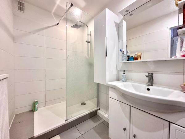 Marseille 9ème, Panouse/Cabot, T3 de 57m2 au calme Absolu avec balcon et cave.