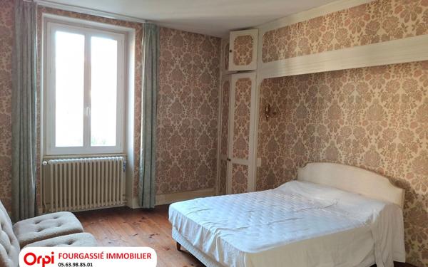 Maison à vendre    9 pièces •  Mazamet