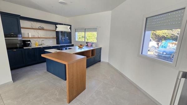 Maison à vendre |  Saint-Jean-d'Illac |  4 pièces | 161 m²