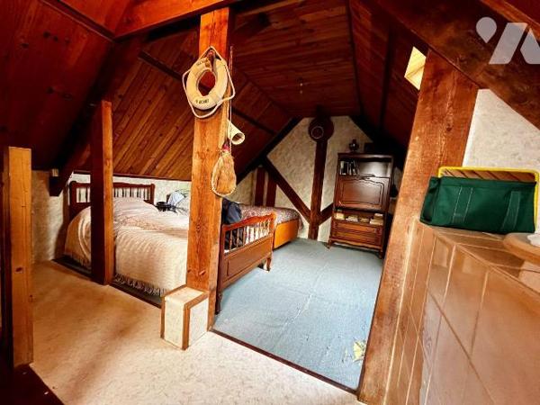 SAINT-SERVAN - Maison de ville de 135m² (167m² au sol) en plein c?ur du quartier prisé de SAINT...