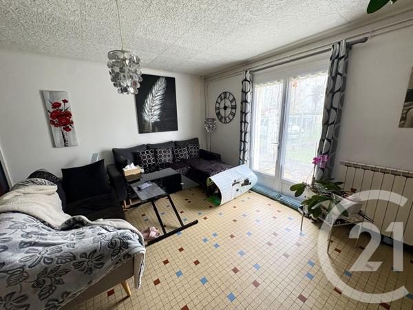 Maison à vendre  4 pièces - 90 m 2   MESCHERS SUR GIRONDE  - 17