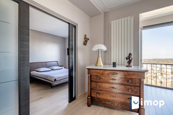 Appartement rénové Frontière Suresnes / Saint-Cloud