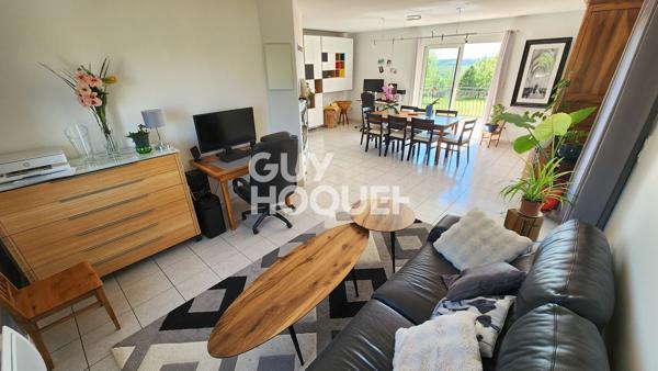 Vaste maison et dépendance sur terrain clos