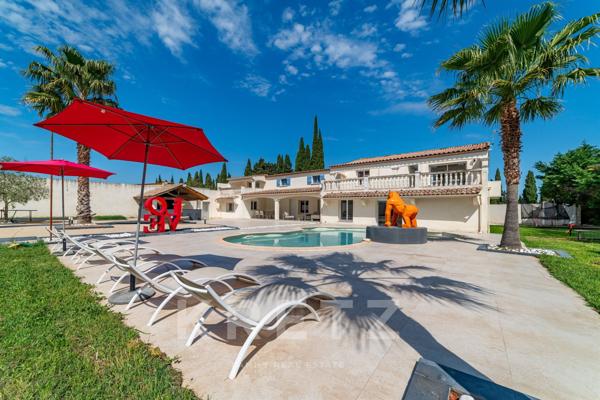 Mas néo-provençal de 400m2 dans un écrin de Verdure