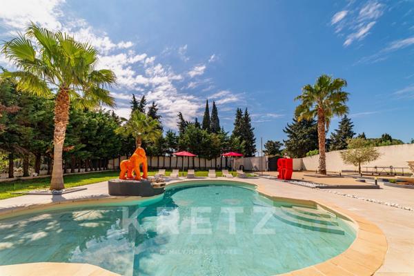 Mas néo-provençal de 400m2 dans un écrin de Verdure